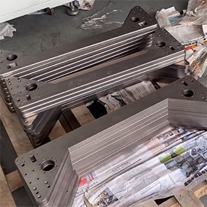 厚20mm鋼板矯平機，長1米高精密零件整平機，矯平精度5絲內