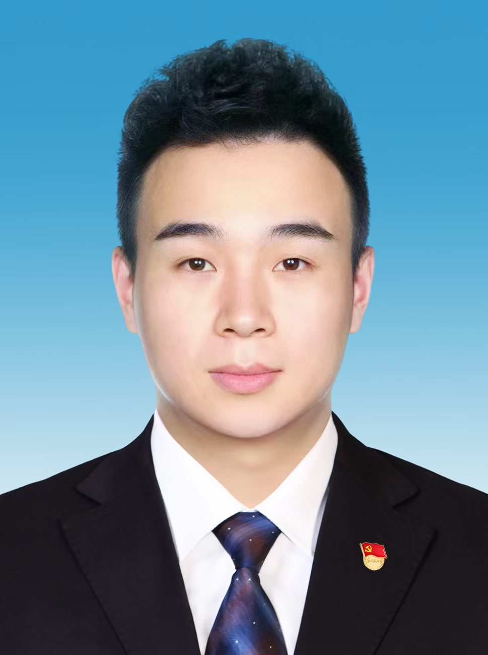 岑俞貝