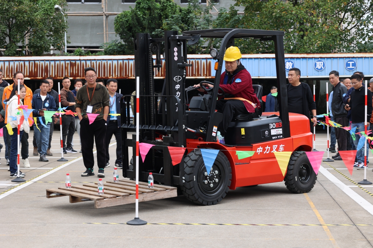 叉車1.jpg